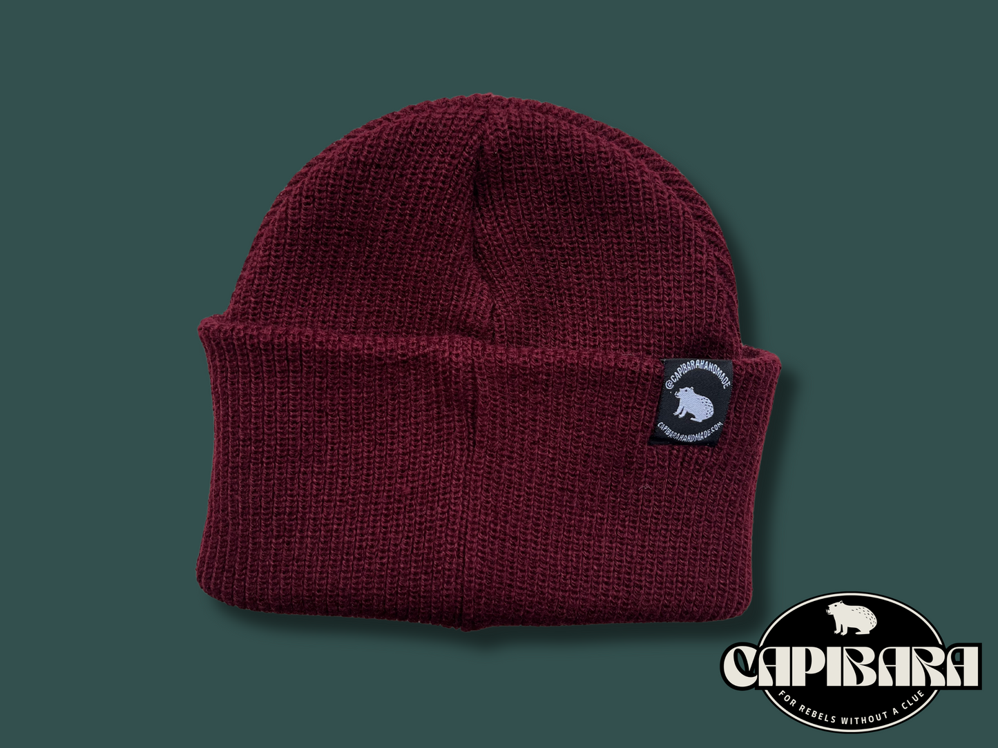 Capibara beanie in Bordeaux Knitted