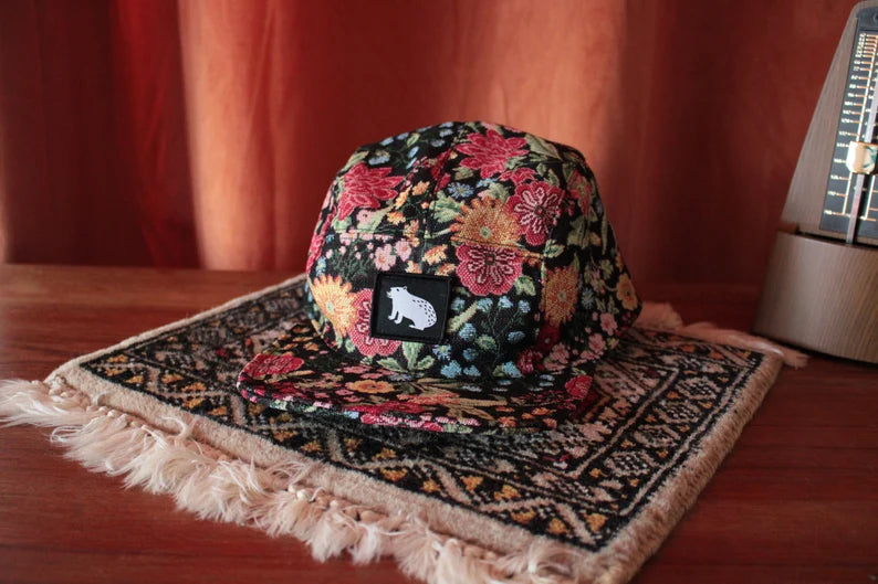 Capibara Handmade fivepanel series “Midnigh Blossom”