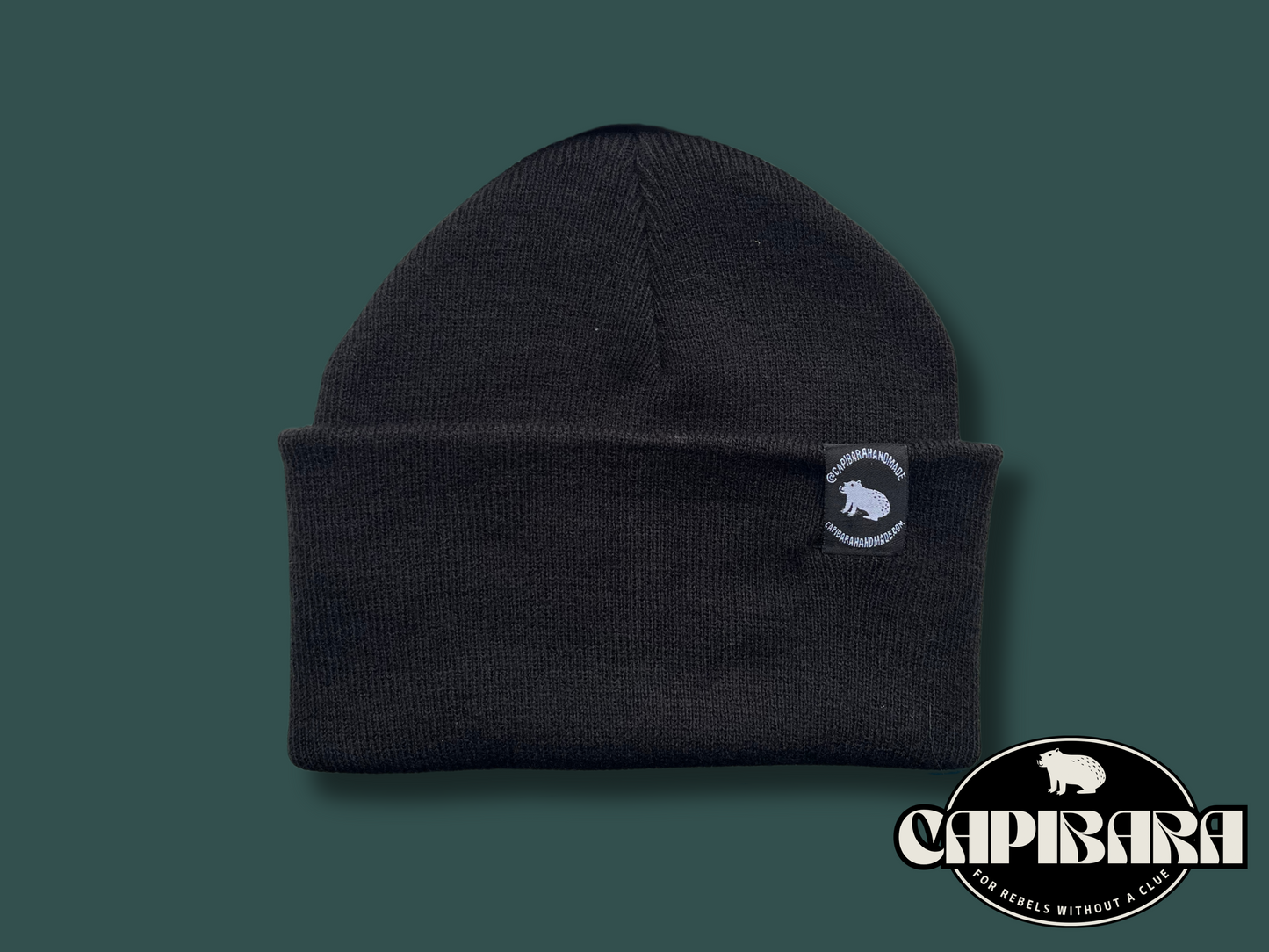 Capibara beanie in Black