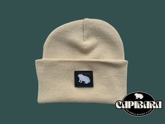 Capibara beanie in Sand